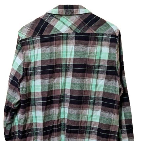 Canada Weathergear, Women's Button-Down, 2 Pockets, Plaid, Green/Black, Size XL - Picture 2 of 8